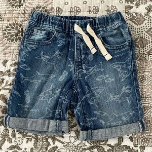 NWT Gap short size 2 years